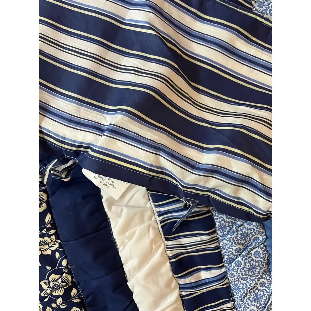 Set of 2 floral/striped pillow shams 26x20 New No Tags‎ Laura Ashley style